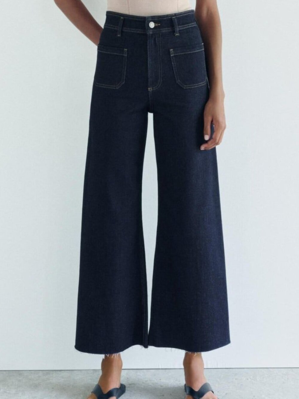 Zara High Rise Wide Leg Patch Pocket Jeans 0